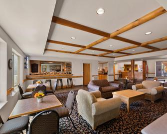 Rodeway Inn & Suites - Tomahawk - Salónek
