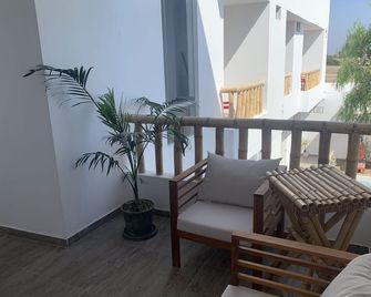 Paracas Guest House - Paracas - Balcony