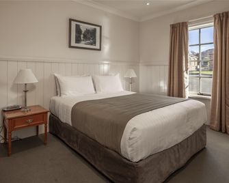 Country Club Villas - לאונססטון - חדר שינה