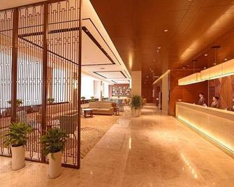 Yitel (Zhengzhou Conference & Exhibition Center) - Zhengzhou - Lobby