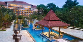 Sheraton Mustika Yogyakarta Resort & Spa - Yogyakarta