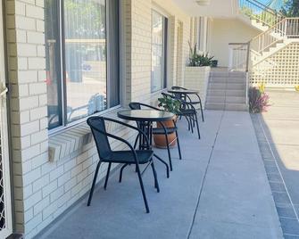 Iluka Motel - Yamba - Patio