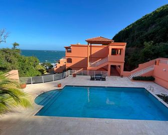 Rival Hotel - Cap Haitien - Bazén