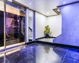 Noryangjin Daeheung - Seoul - Lobby
