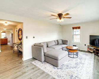 Columbia City Vacation Rental With Lake - Columbia City - Sala de estar