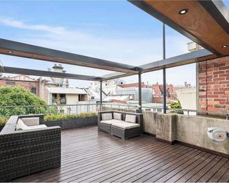 Stunning Converted Warehouse in Carlton North - Melbourne - Balcó