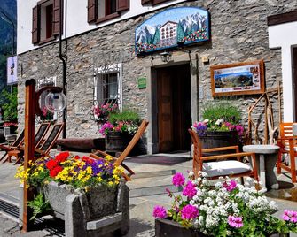 Berthod - Courmayeur - Patio