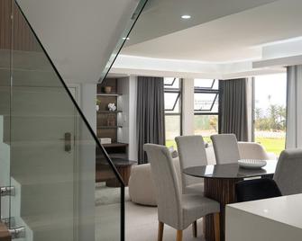 2 Licorna Beach - Umhlanga - Dining room