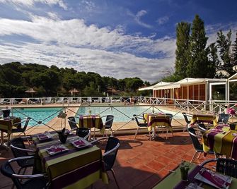 Hotel Le Phoebus Garden & Spa - Gruissan - Pool