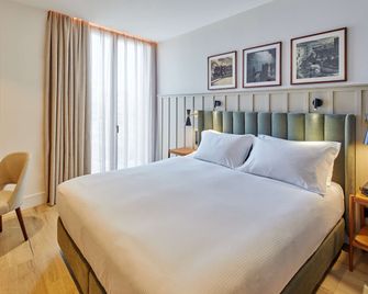 Via Sants Hotel Barcelona, Tapestry Collection by Hilton - Barcelona - Habitación