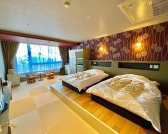 Hotel Heian - Fuefuki - Quarto