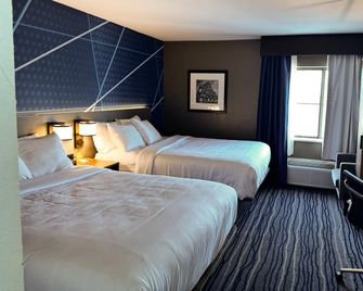 Comfort Inn & Suites Brentwood - Nashville - Brentwood - Makuuhuone