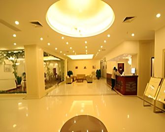 Greentree Inn Jiangsu Yangzhou Mansions - Yangzhou - Lobby