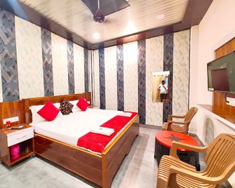 Goroomgo The Ram Krishna Palace Near Ram Mandir Ayodhya - Ayodhya - Habitación