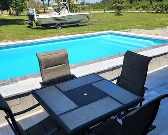 Central Florida Vacation Stilt Home with pool! - Ruskin - Pool