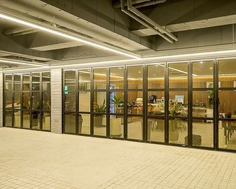 Mokpo H-Avenue Hotel Peace Square - Mokpo - Building