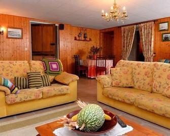 Self catering A Casona for 14 people - Zas - Sala de estar
