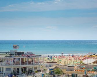 Hotel Villa Rosa Riviera - רימיני - חוף