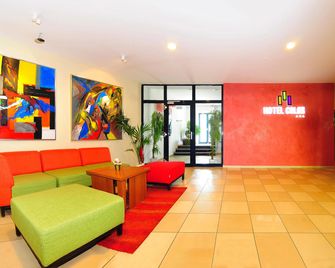 Hotel Color - ברטיסלבה - לובי