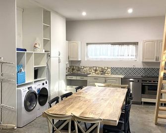 Grace - Douzy - Kitchen