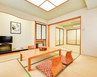 Spatio Kobuchizawa - Hokuto - Dining room