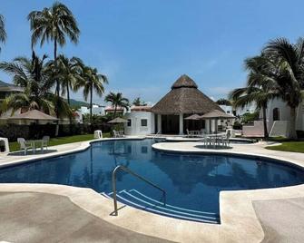 Departamento en Club Santiago Manzanillo - Manzanillo - Piscina
