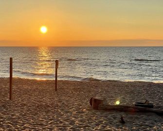 Newly Remodeled 2bd Cottage - Lakeside - Beach