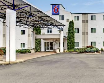 Motel 6 Roseburg - Roseburg - Rakennus