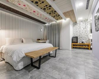 Han Yan Design Hotel - Yuchi Township - Habitación