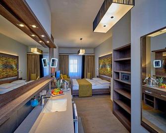Posthotel Donaustauf - Donaustauf - Schlafzimmer