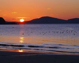 Croagh Patrick Apartment - self-catering for 2 on Bertra Strand, Westport, Mayo - Westport - Beach