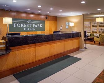 Homewood Suites by Hilton St. Louis Forest Park - St. Louis - Front desk
