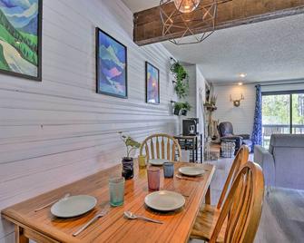 Grand Lake Condo with Mountain Views Walk to Lake! - Grand Lake - Dining room