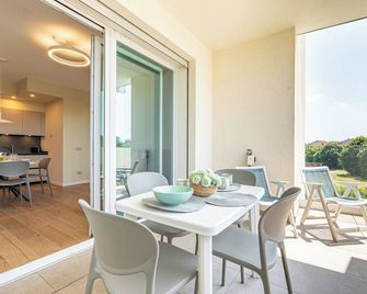 Light Garden by Houset - Monza - Dining room