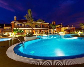 Livvo Monte Carrera Holiday Homes - Arguineguín - Piscina