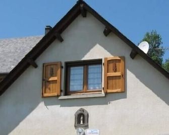 Studio in the countryside, close to the mountains: volcanoes of the Sancy massif - Saint-Nectaire - Gebäude