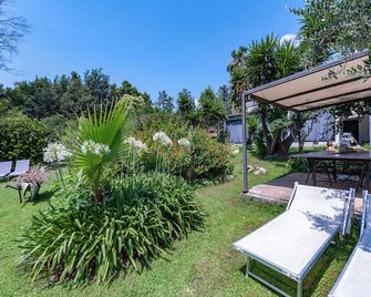 Villa 'Olivia Cielo E Terra' with Private Pool, Wi-Fi and Air Conditioning - 메리네 - 파티오