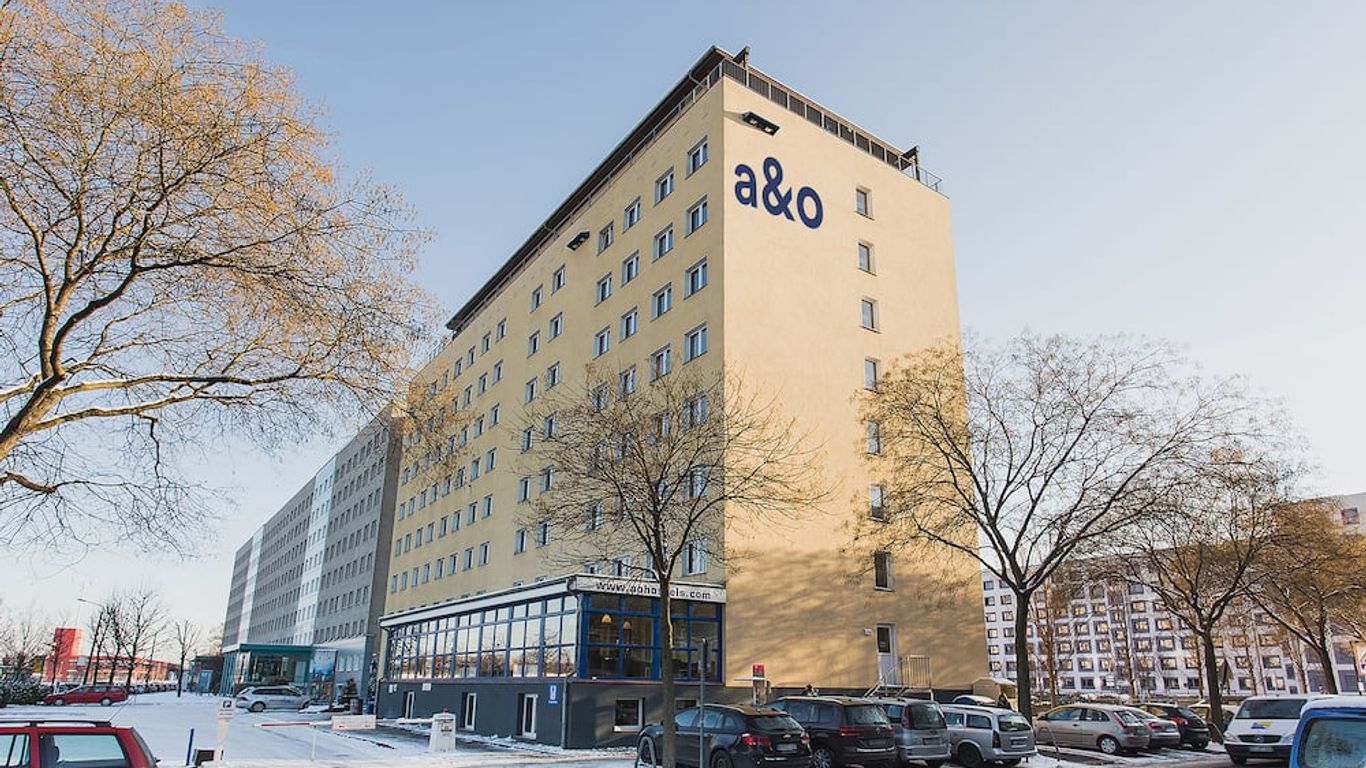 إيه آند ادييان هاوبتبانهوف - هوستل