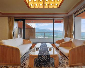 هوتل صن شاين كينوجاوا - نيكو - غرفة معيشة