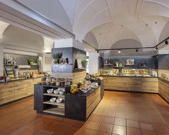 Jufa Judenburg - Hotel Zum Sternenturm - Judenburg - Buffet