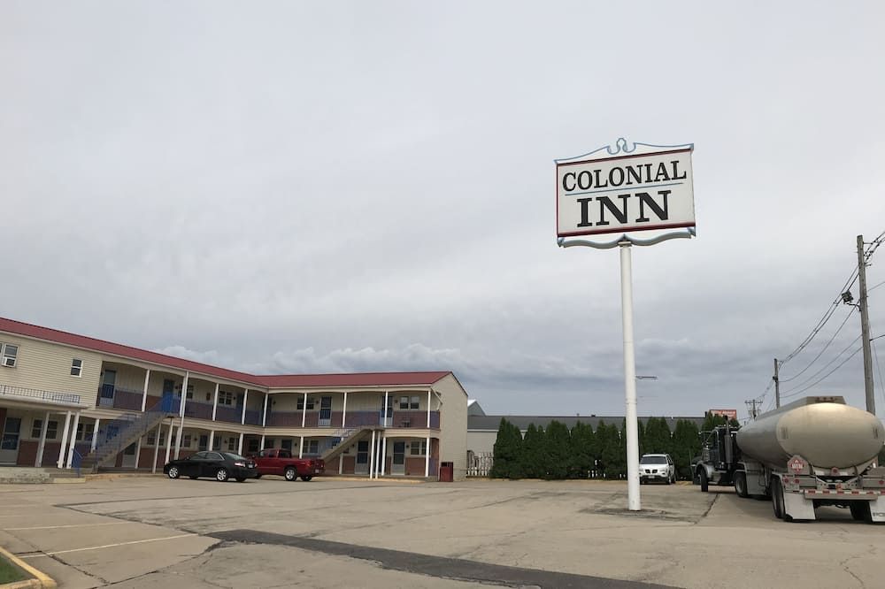 Colonial Inn Dyersville - Dyersville - Edificio