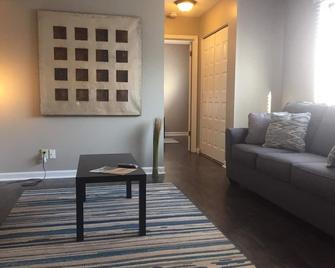 The Most Wonderful Apartment In Decatur Il - Decatur - Living room