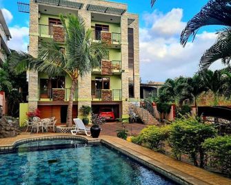 Résidence Padma - Flic en Flac - Pool