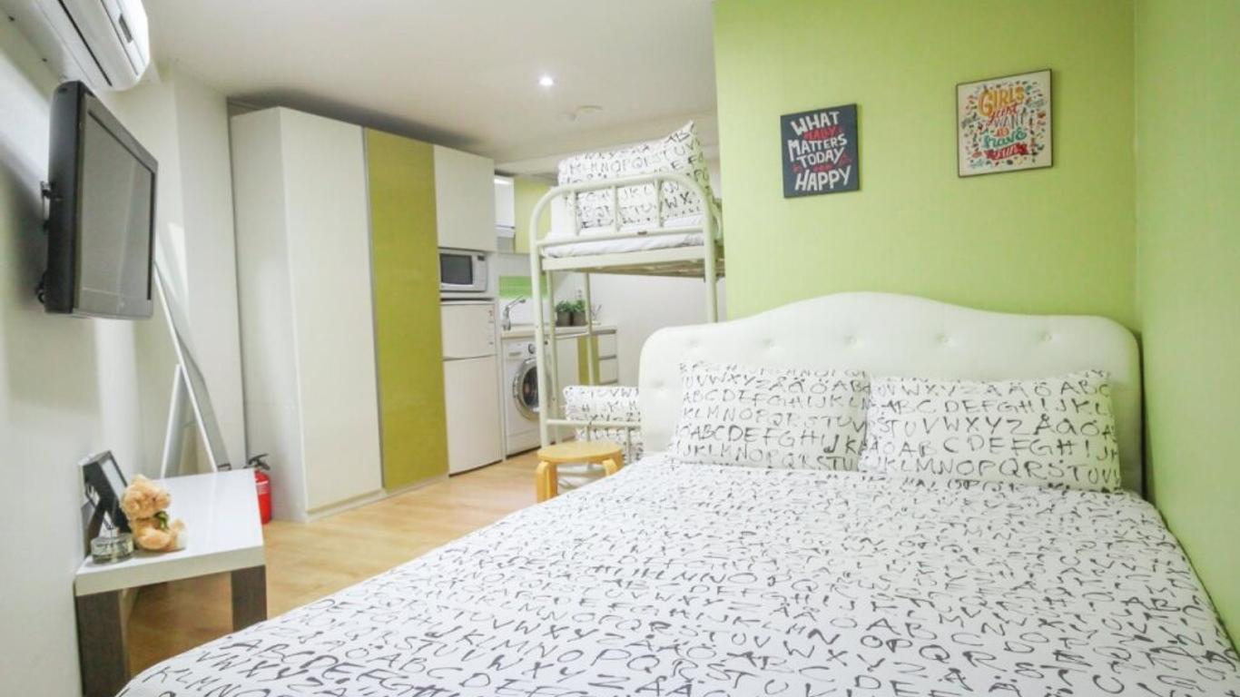 زازا باكباكرز