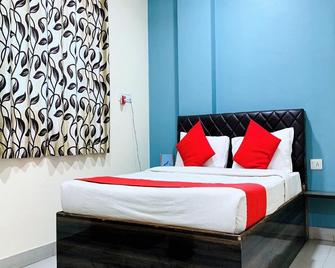 Hotel Everest Inn - Mumbai - Bedroom