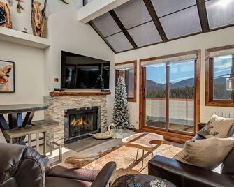 Luxurious Ski-in/Ski-out Walking Distance to Main Street - Breckenridge - Stue
