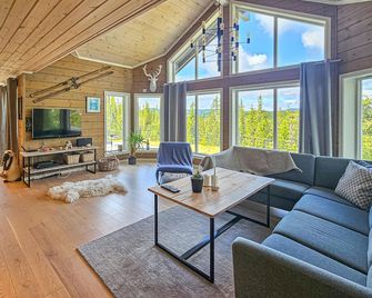 Awesome home in Vinje with sauna - Åmot - Sala de estar