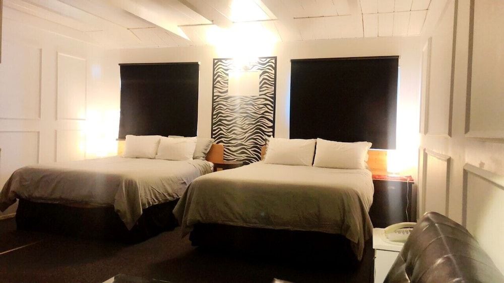 Sage Hills Motel - Cache Creek - Schlafzimmer