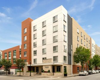 Fairfield Inn & Suites by Marriott Cincinnati Uptown/University Area - Cincinnati - Building