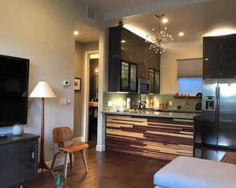 Beautiful Cottage, hot tub, in great neighborhood - San Francisco - Kitchen